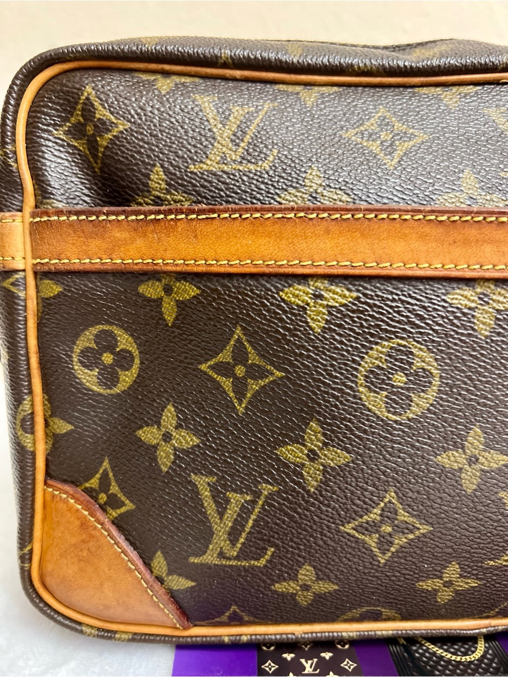 AUTH LOUIS VUITTON COMPIEGNE 28 CLUTCH - Picture 3 of 16